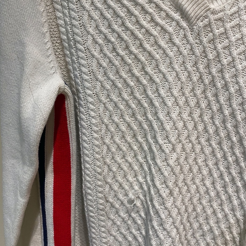 Sweater - Picture 4 of 4